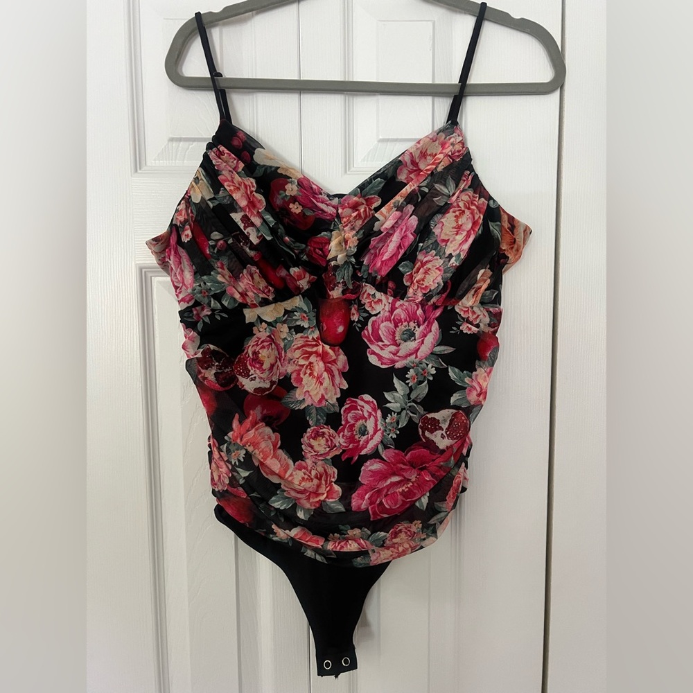 Express Floral Bodysuit with Pink and Red Accents, Size XL
